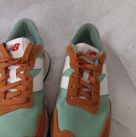 New Balance 237 Mint and Orange Sneakers - Picture 2 of 4